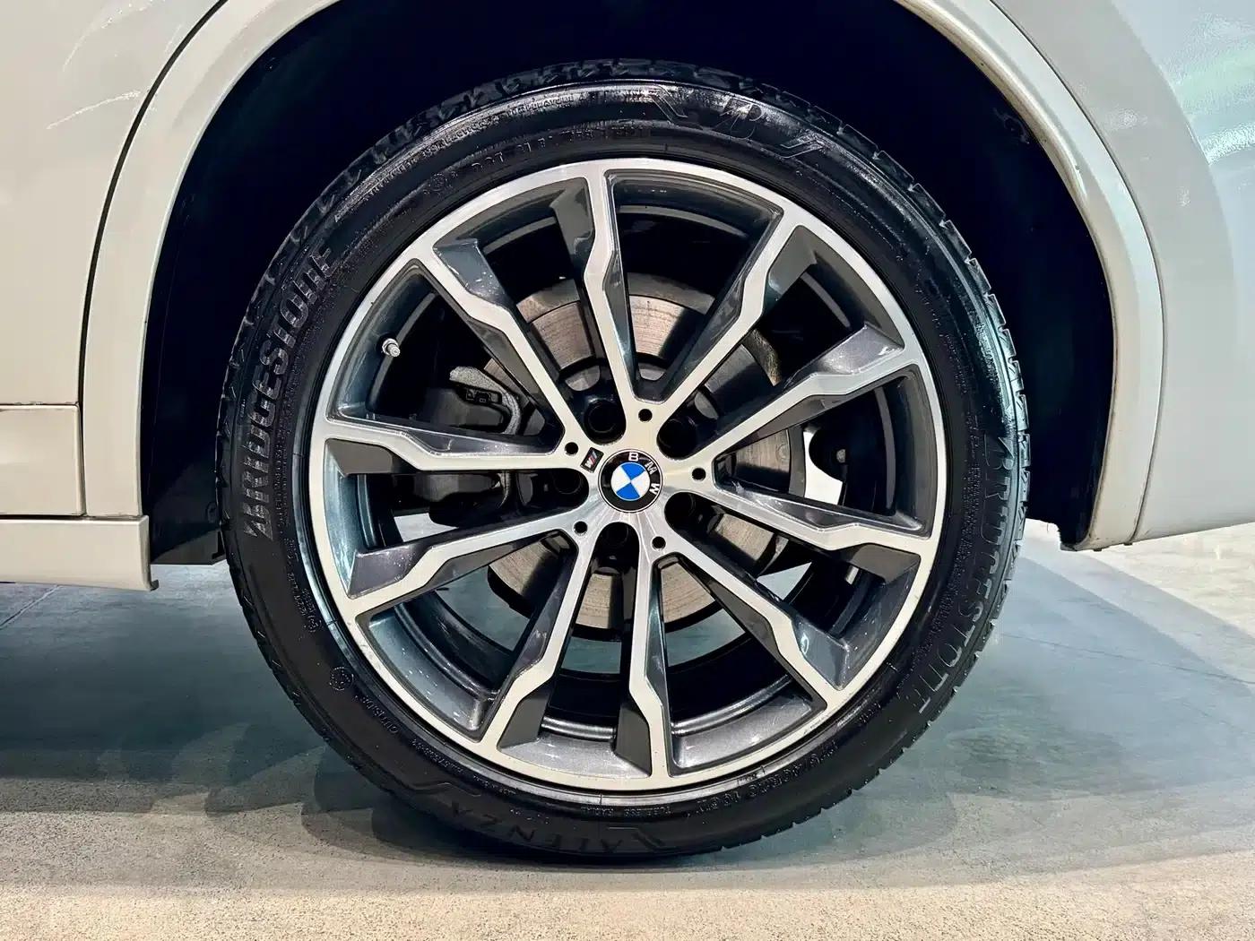 BMW X3 2023 xDrive30i Leading Edition M Sport Package — миниатюра 17