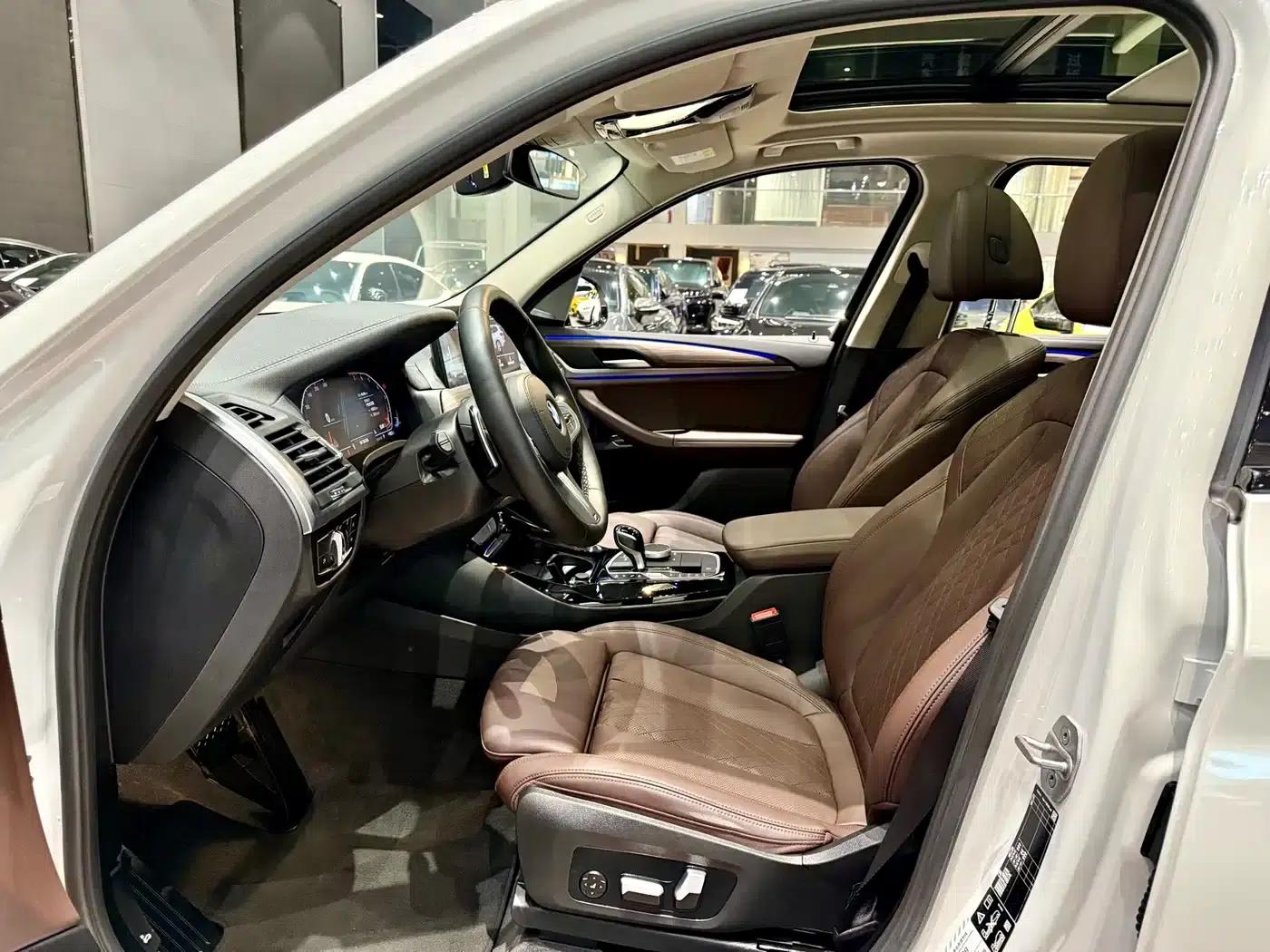 BMW X3 2023 xDrive30i Leading Edition M Sport Package — миниатюра 4