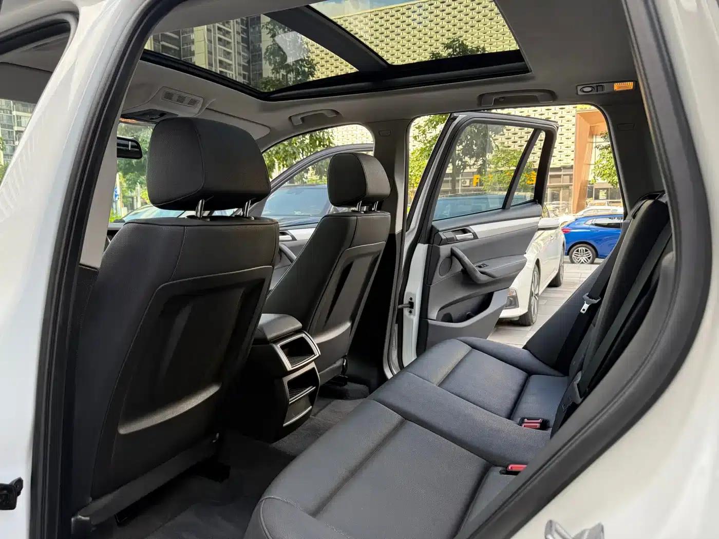 2016 BMW X3 sDrive20i (Imported) — миниатюра 8