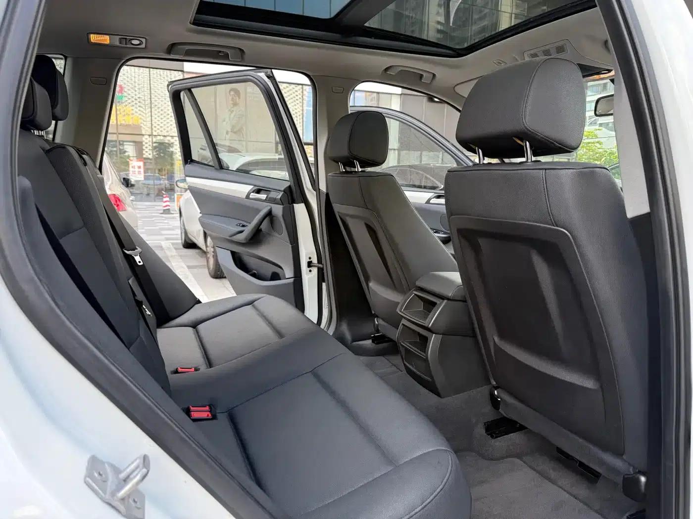 2016 BMW X3 sDrive20i (Imported) — миниатюра 10