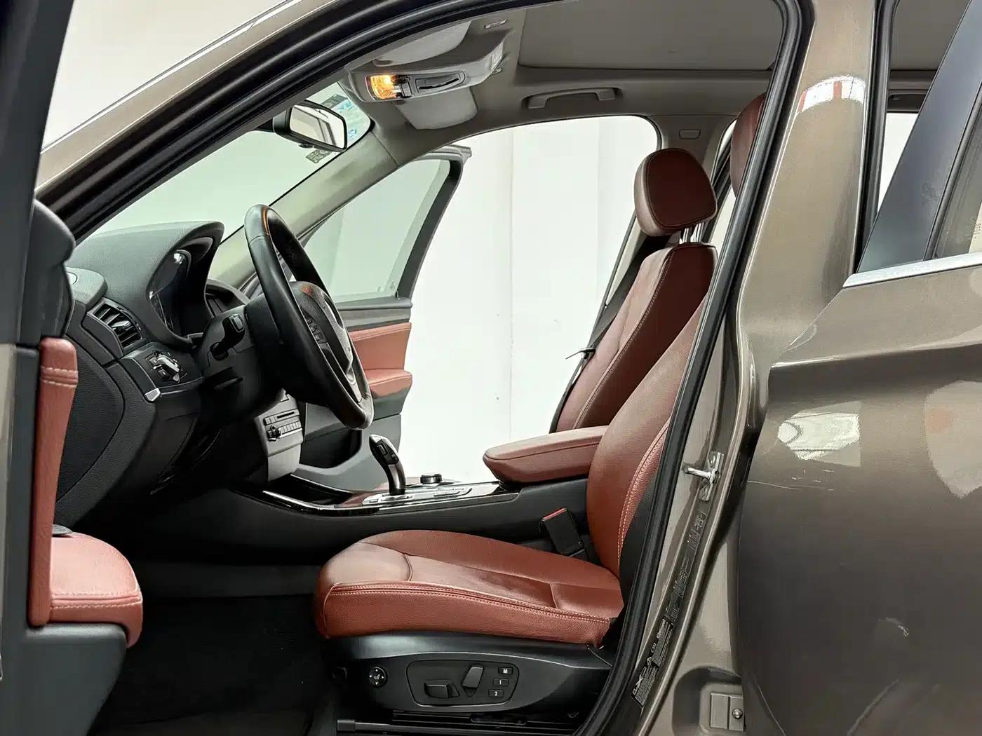 BMW X3 (Imported) 2011 xDrive28i Luxury — миниатюра 10