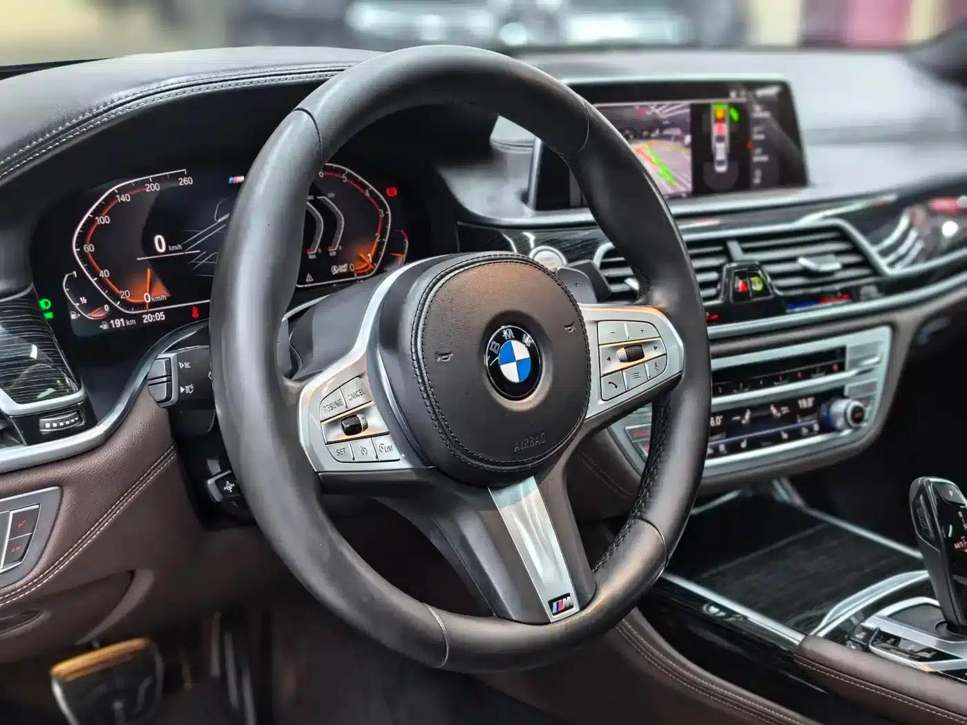 2019 BMW 7 Series Facelift 740Li Leading Edition M Sport Package — миниатюра 15