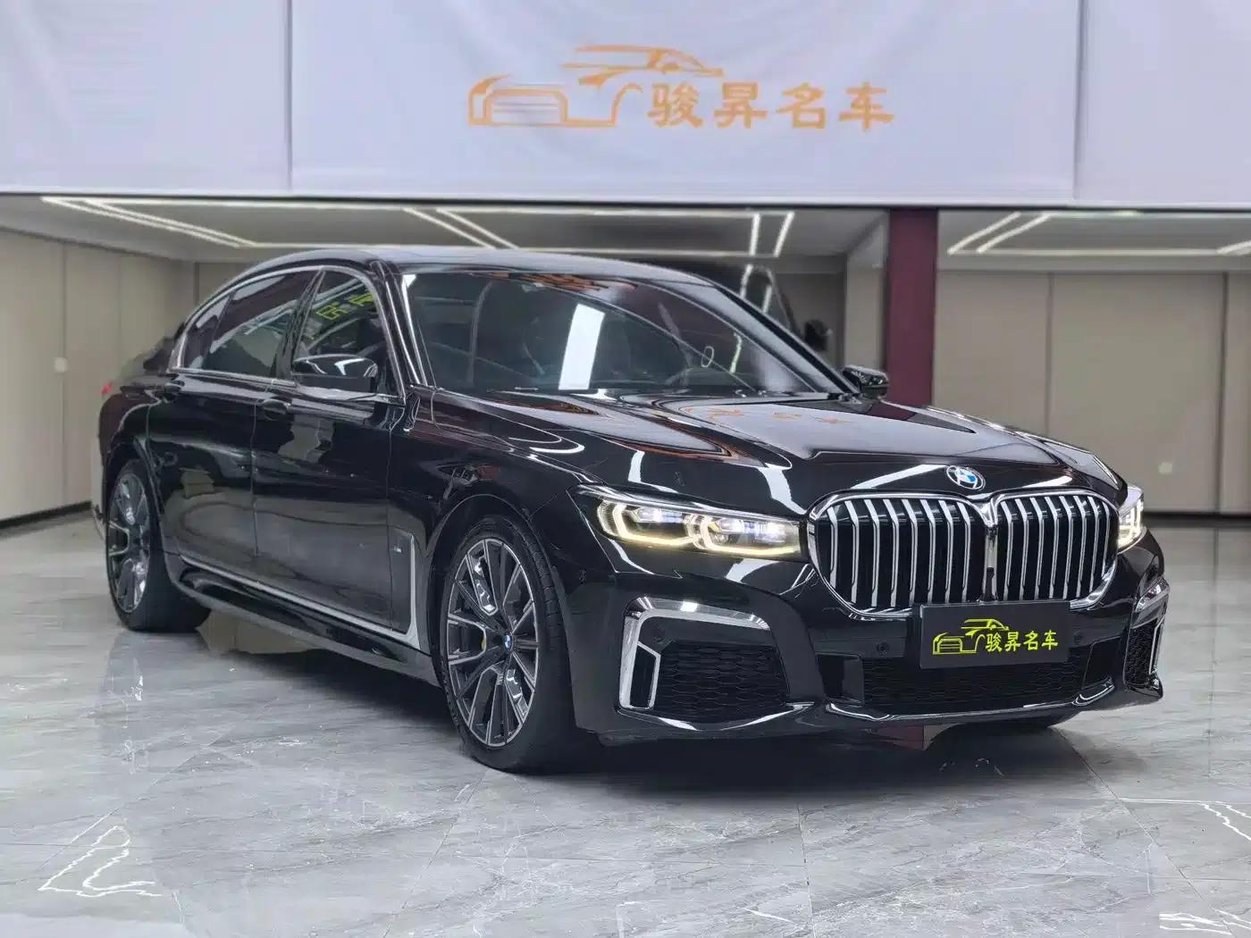 2019 BMW 7 Series Facelift 740Li Leading Edition M Sport Package — миниатюра 3
