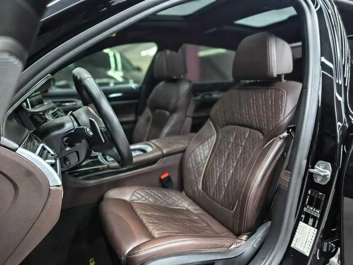 2019 BMW 7 Series Facelift 740Li Leading Edition M Sport Package — миниатюра 29