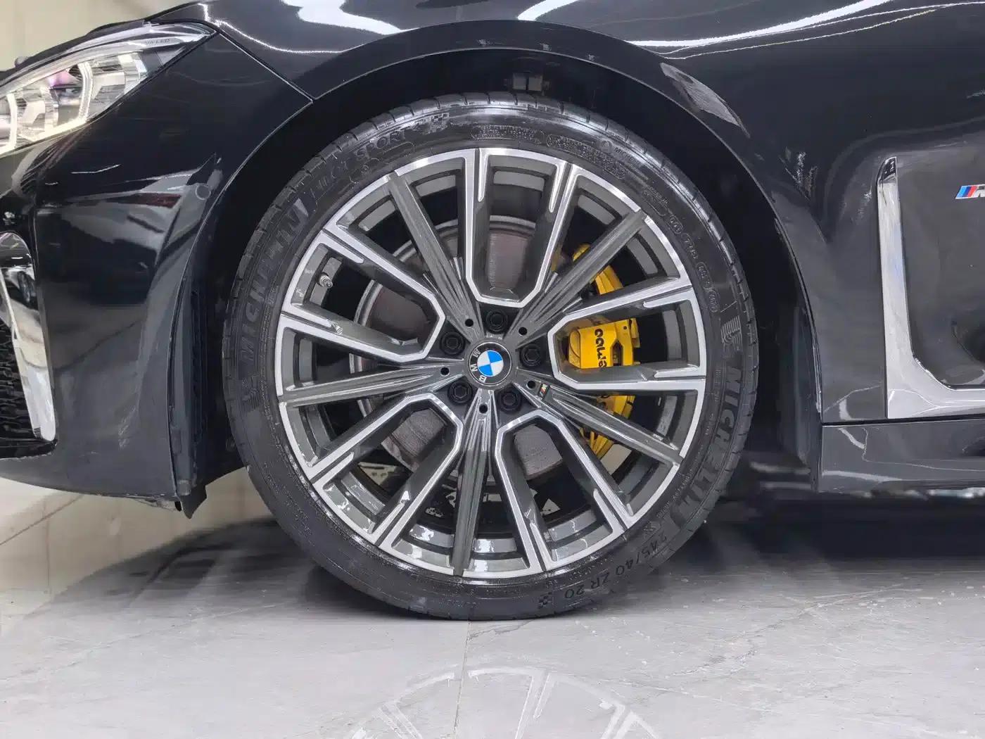 2019 BMW 7 Series Facelift 740Li Leading Edition M Sport Package — миниатюра 35