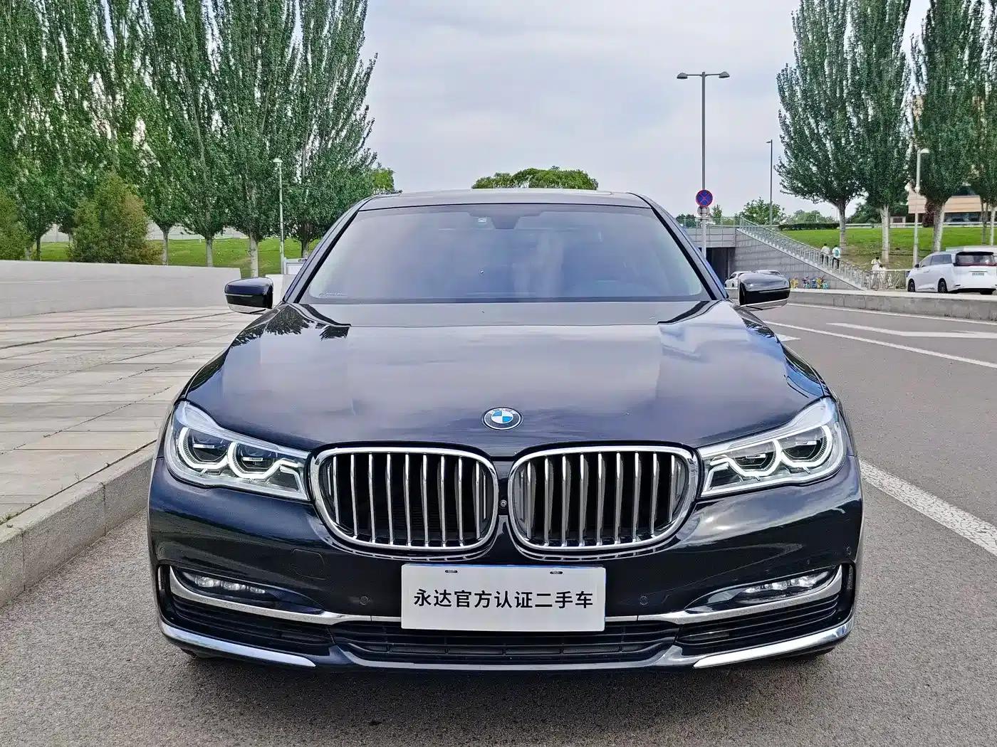 2018 BMW 7 Series 730Li Luxury Package — миниатюра 2