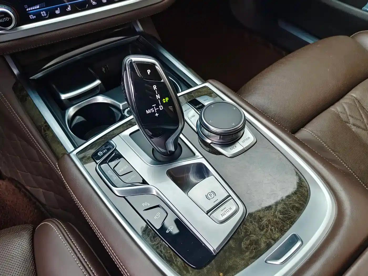 2018 BMW 7 Series 730Li Luxury Package — миниатюра 16