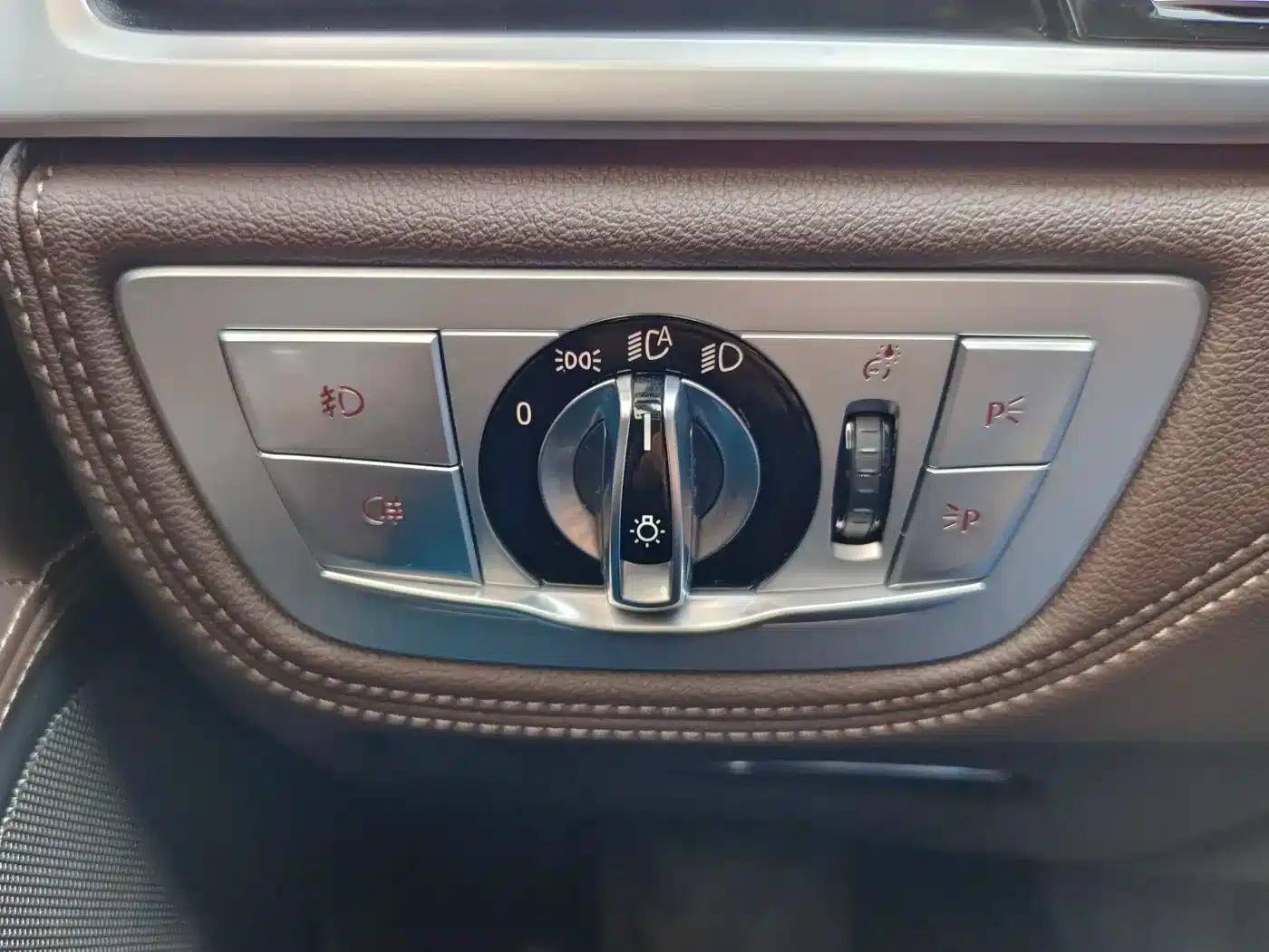 2018 BMW 7 Series 730Li Luxury Package — миниатюра 17