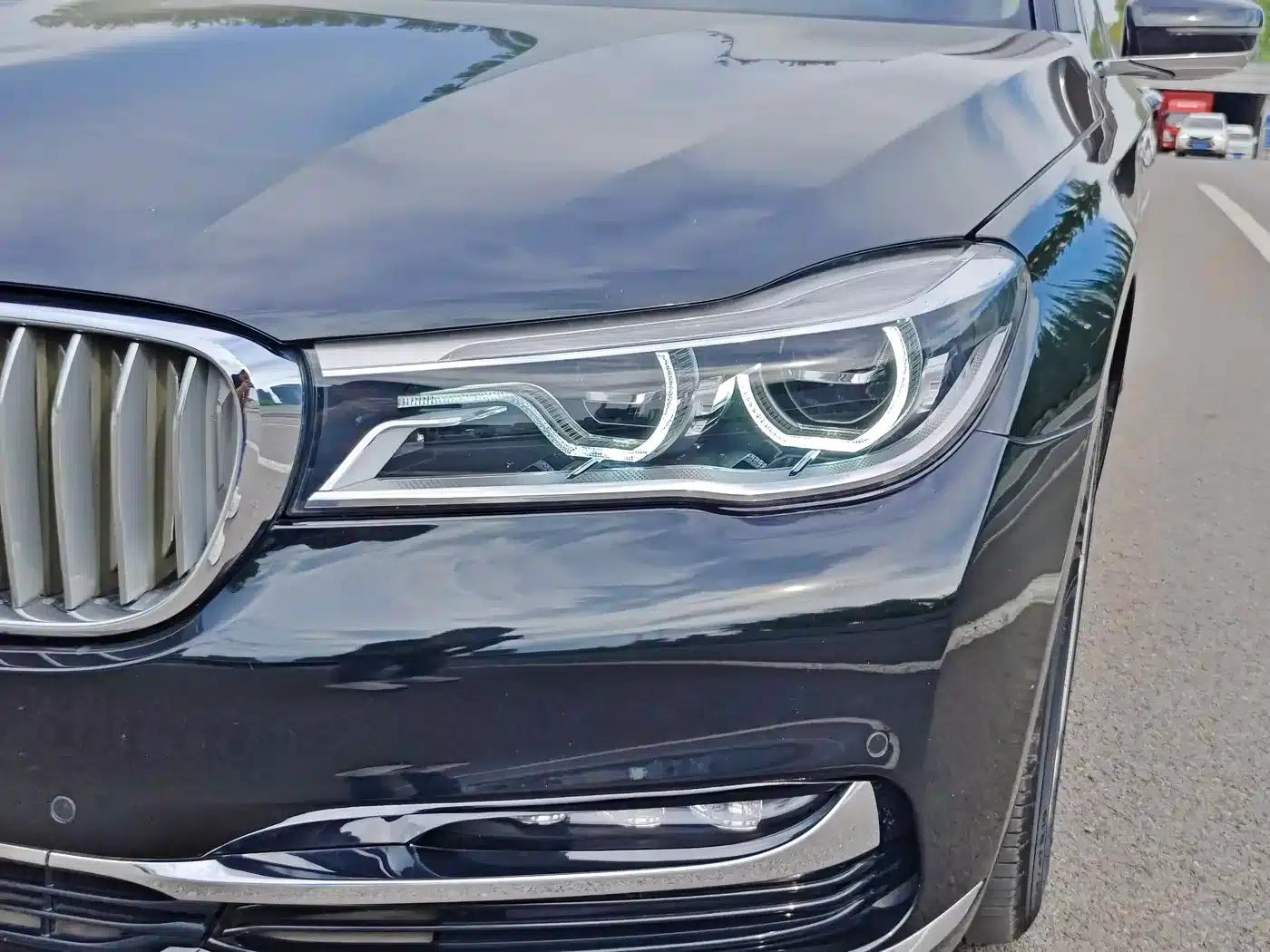 2018 BMW 7 Series 730Li Luxury Package — миниатюра 18
