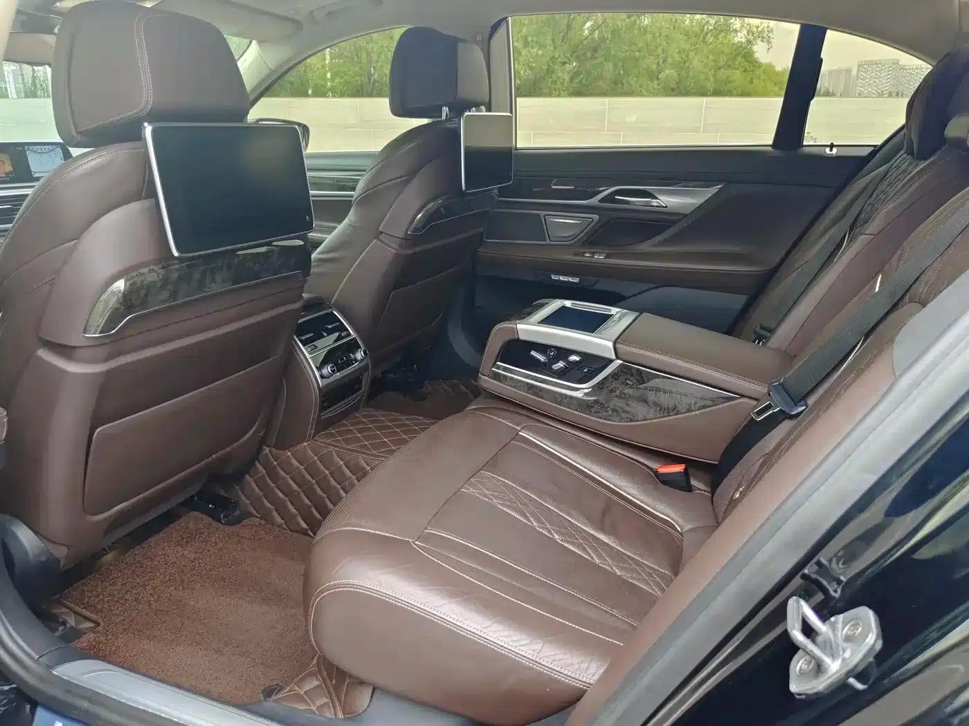 2018 BMW 7 Series 730Li Luxury Package — миниатюра 8
