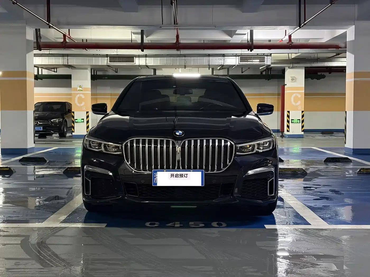 2019 BMW 7 Series 730Li M Sport Package — миниатюра 5
