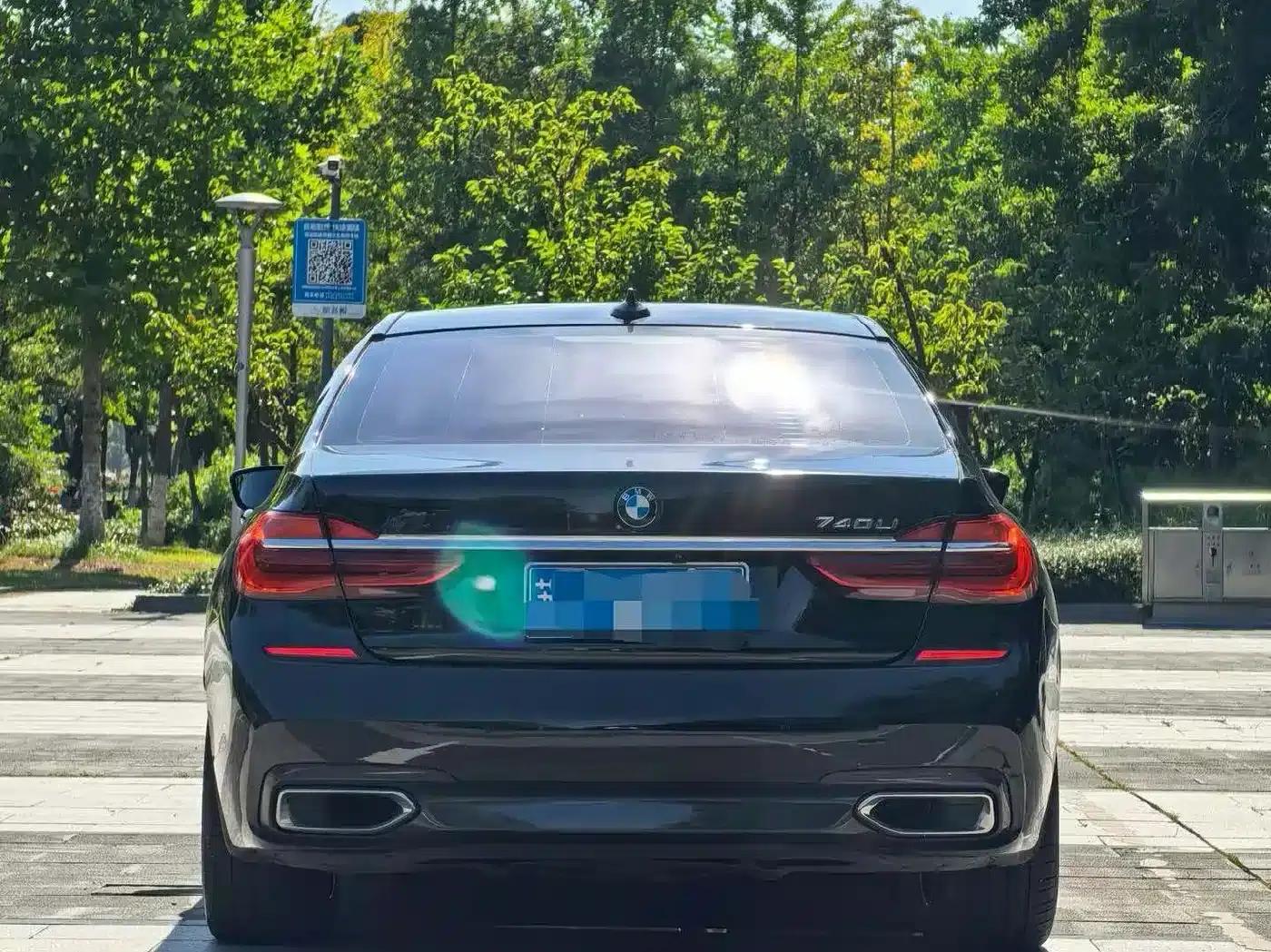 2018 BMW 7 Series 730Li Leading Edition M Sport Package — миниатюра 6