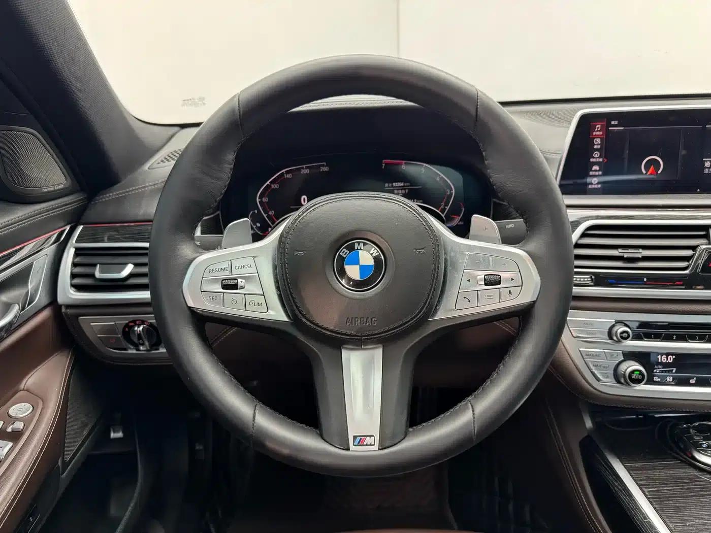 2019 BMW 7 Series Facelift 730Li M Sport Package — миниатюра 16