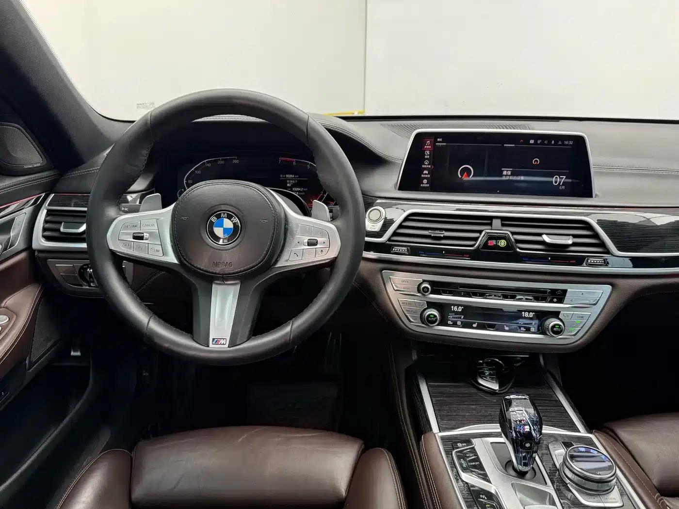 2019 BMW 7 Series Facelift 730Li M Sport Package — миниатюра 17