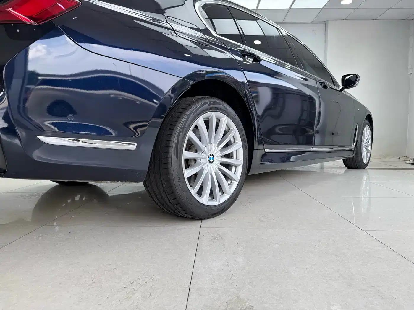 2019 BMW 7 Series Facelift 730Li M Sport Package — миниатюра 20