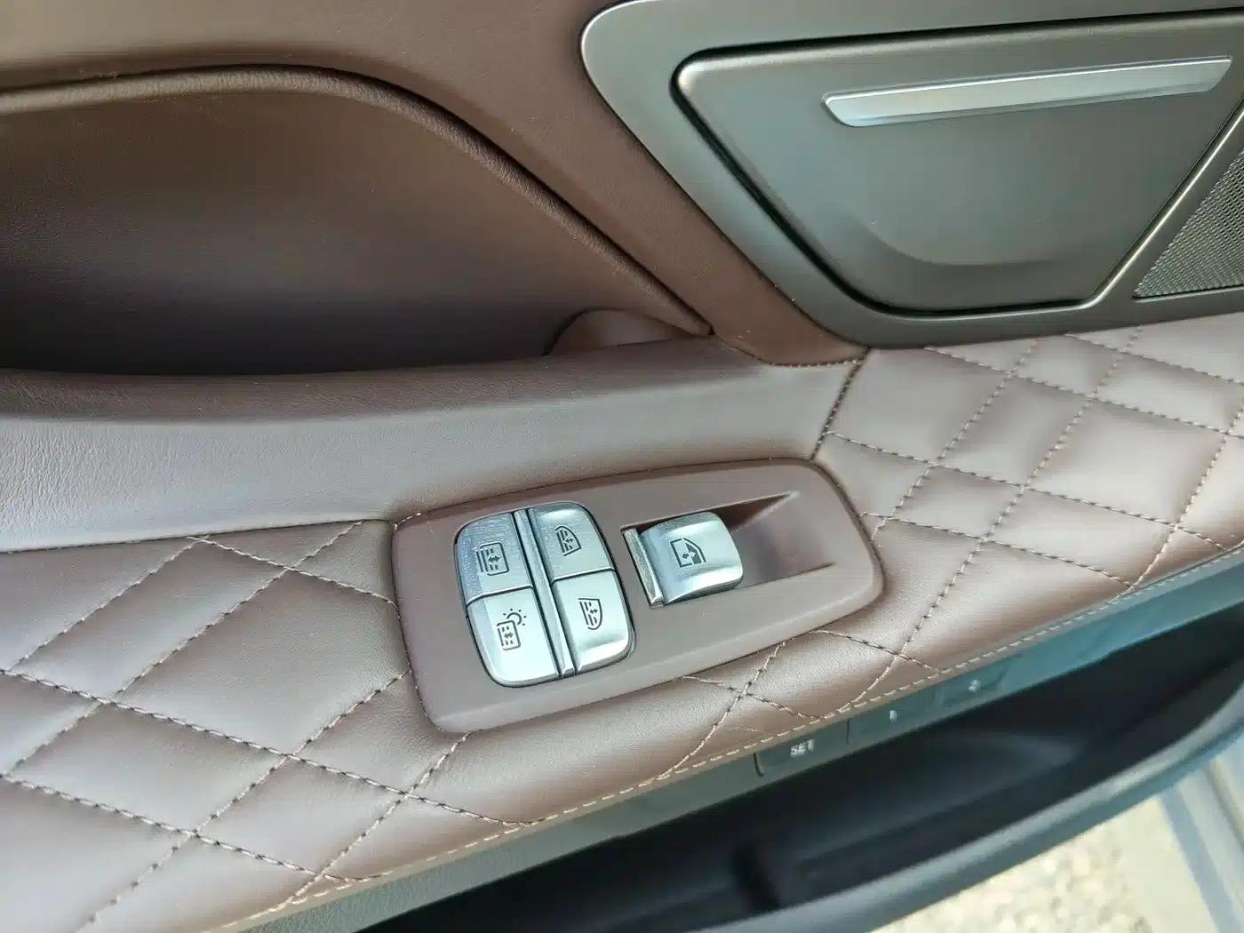 2021 BMW 7 Series 740Li Leading Luxury Package — миниатюра 19
