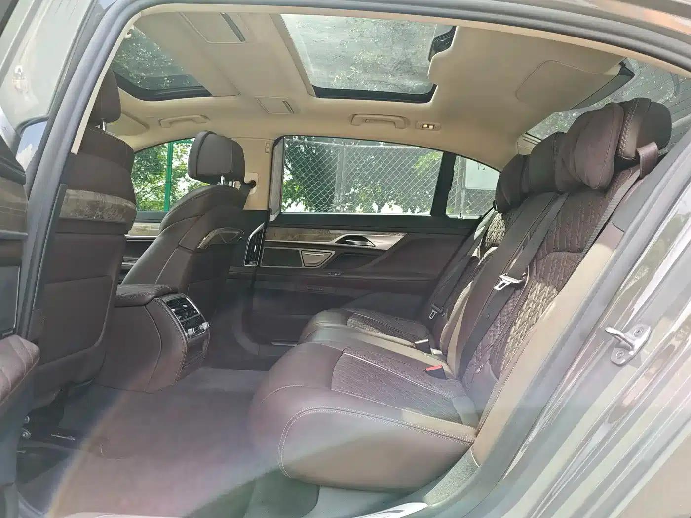 2021 BMW 7 Series 740Li Leading Luxury Package — миниатюра 6