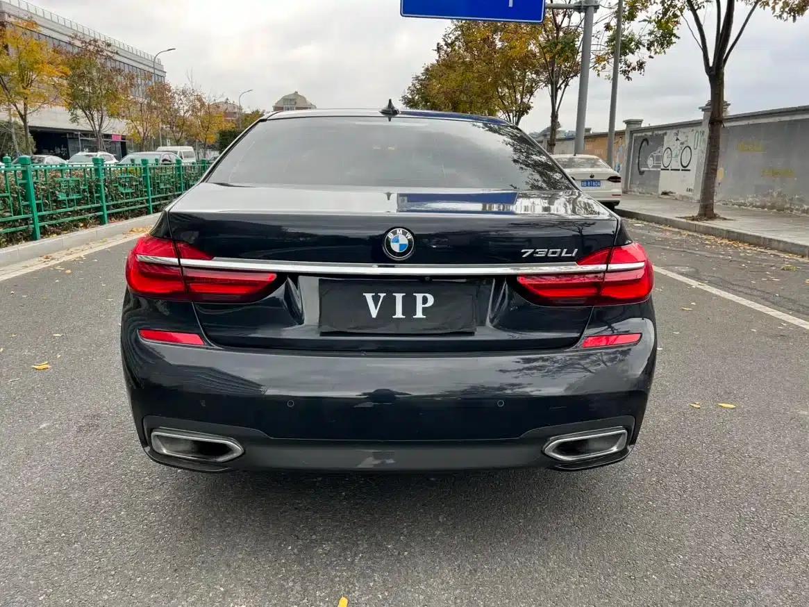 2018 BMW 7 Series 730Li Leading Edition M Sport Package — миниатюра 17