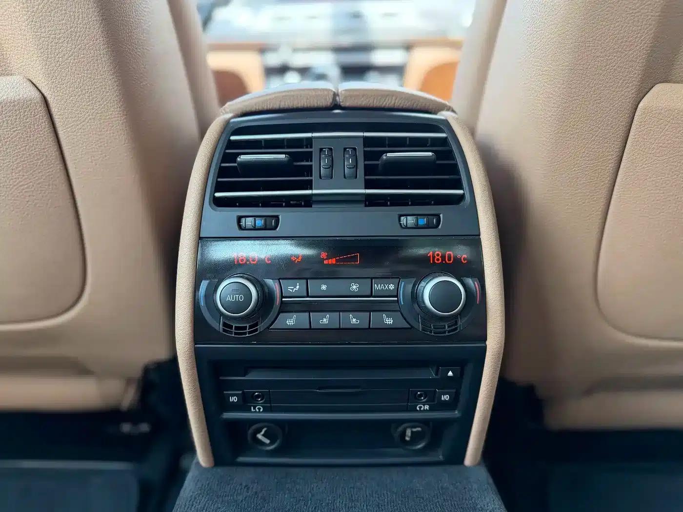 2011 BMW 7 Series 750Li xDrive — миниатюра 23