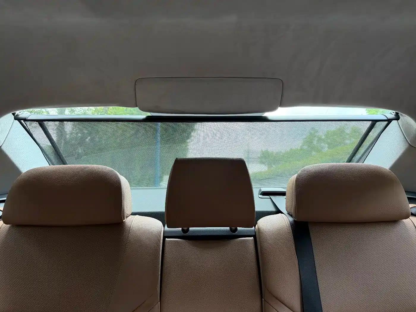 2011 BMW 7 Series 750Li xDrive — миниатюра 27