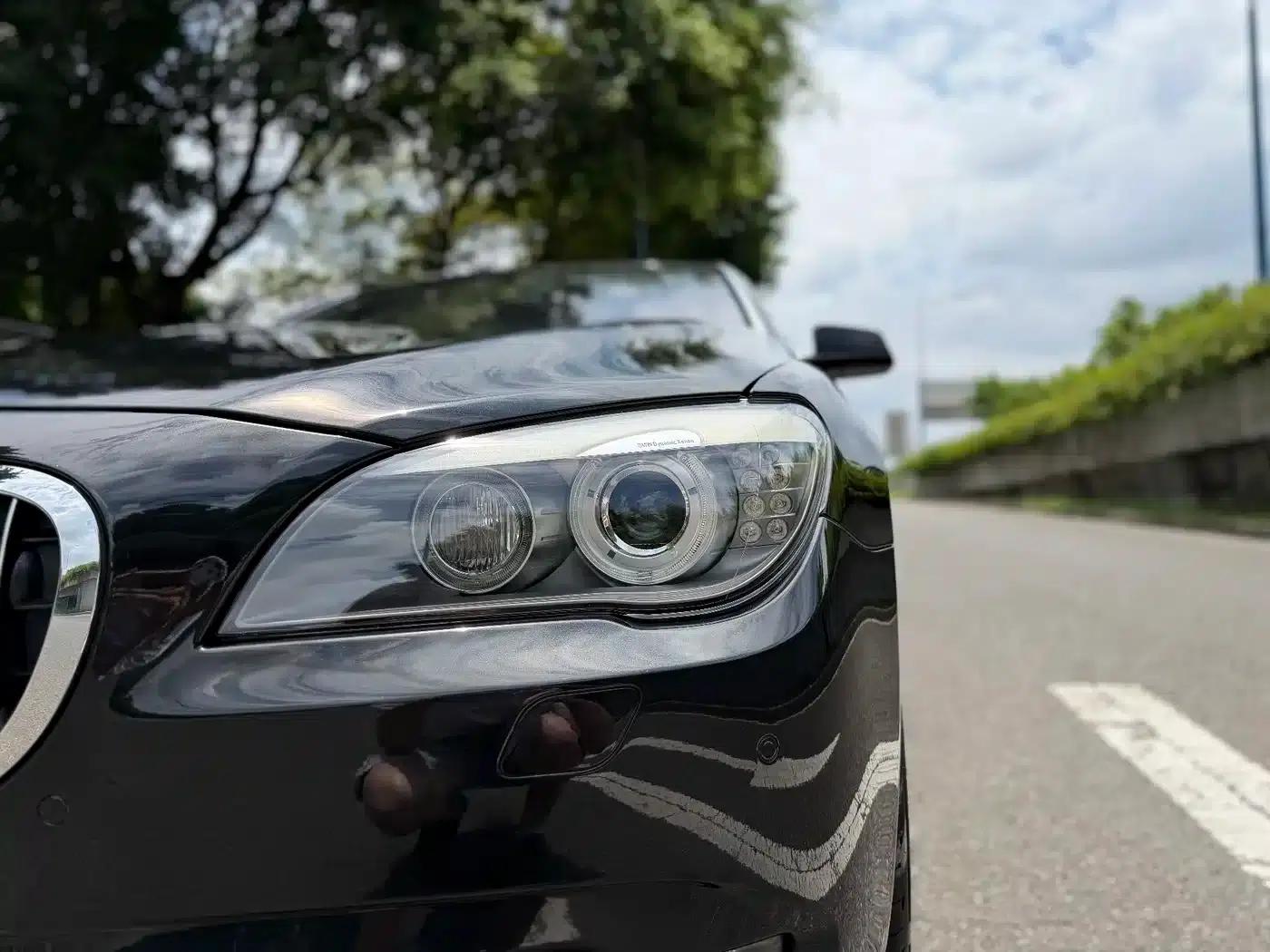 2011 BMW 7 Series 750Li xDrive — миниатюра 30
