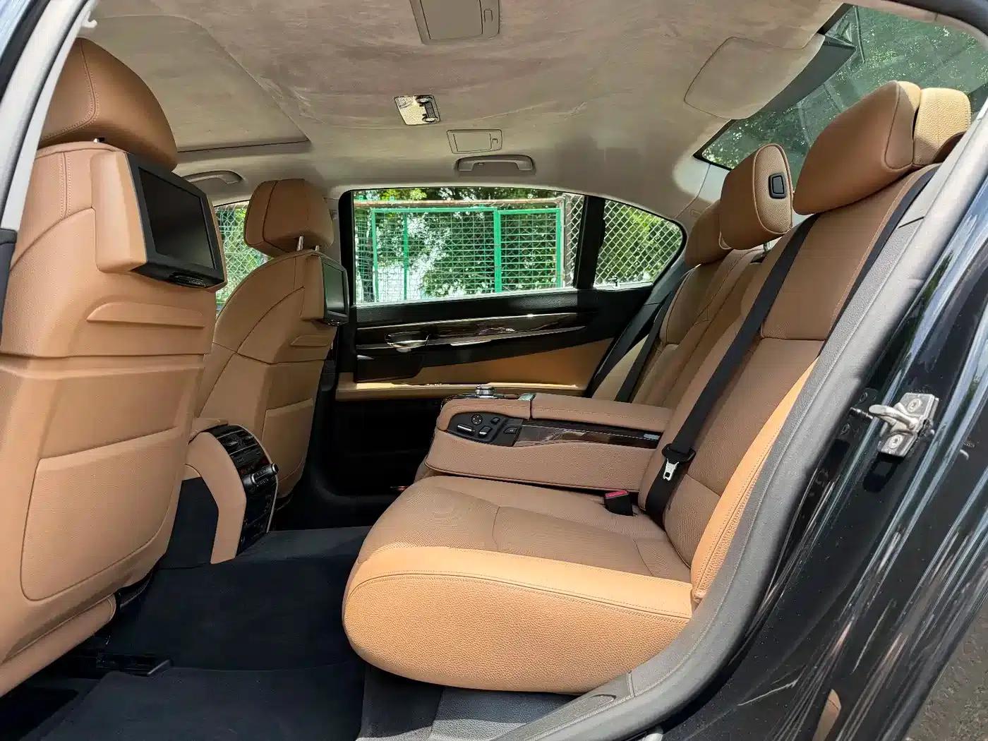 2011 BMW 7 Series 750Li xDrive — миниатюра 6