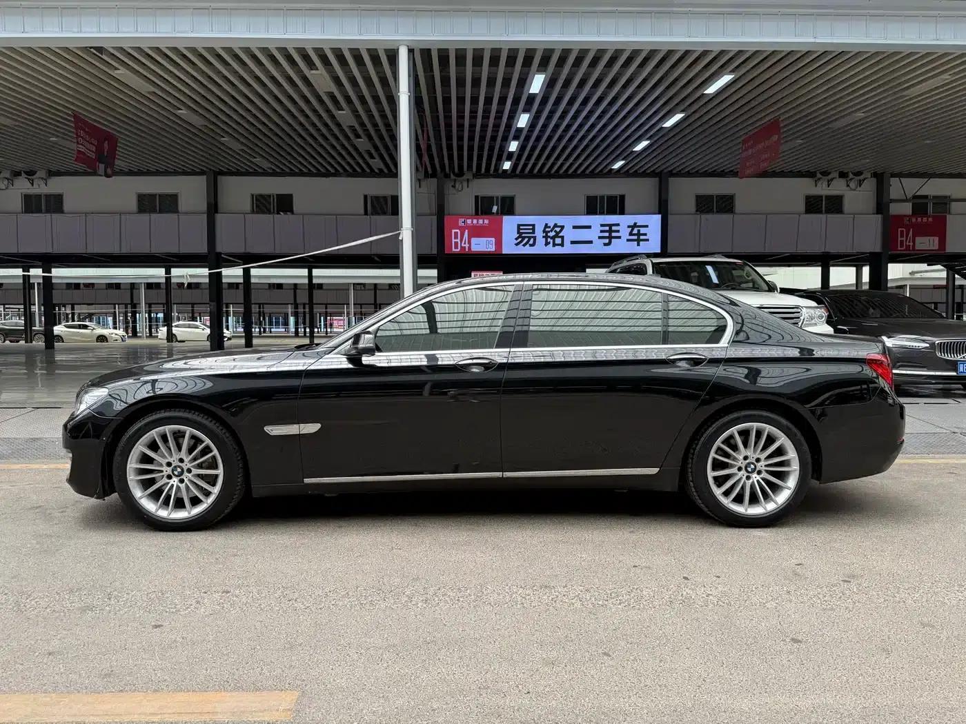 2013 BMW 7 Series 740Li Leading Edition — миниатюра 3