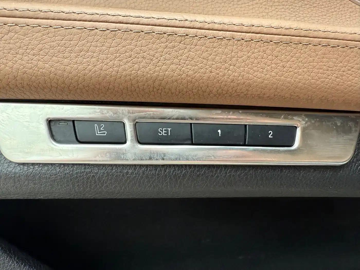 2013 BMW 7 Series 740Li Leading Edition — миниатюра 6