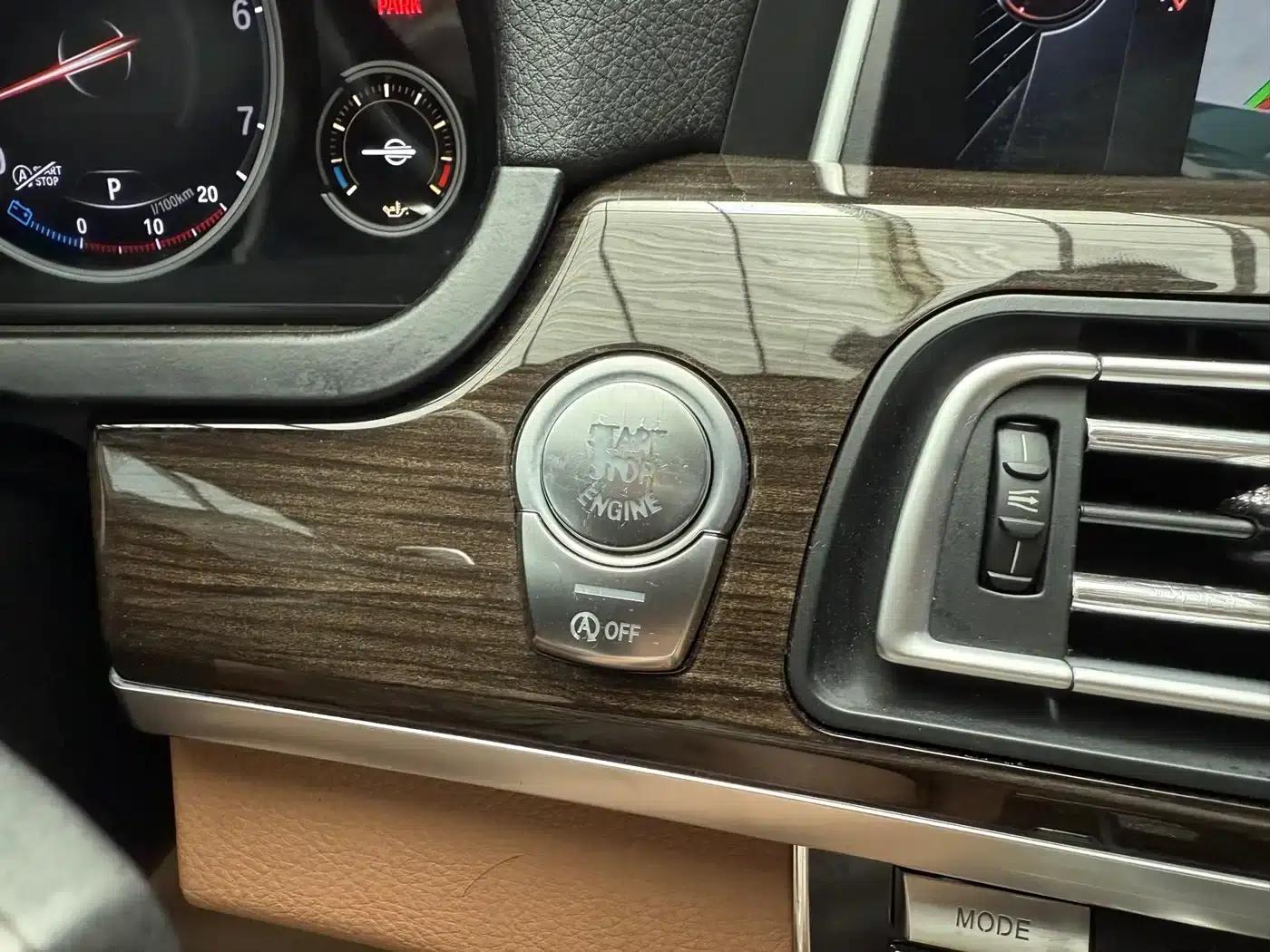 2013 BMW 7 Series 740Li Leading Edition — миниатюра 9