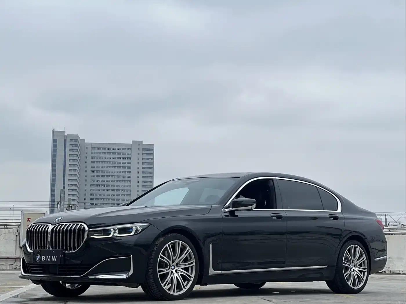 2022 BMW 7 Series 740Li xDrive Executive Luxury Package — миниатюра 1