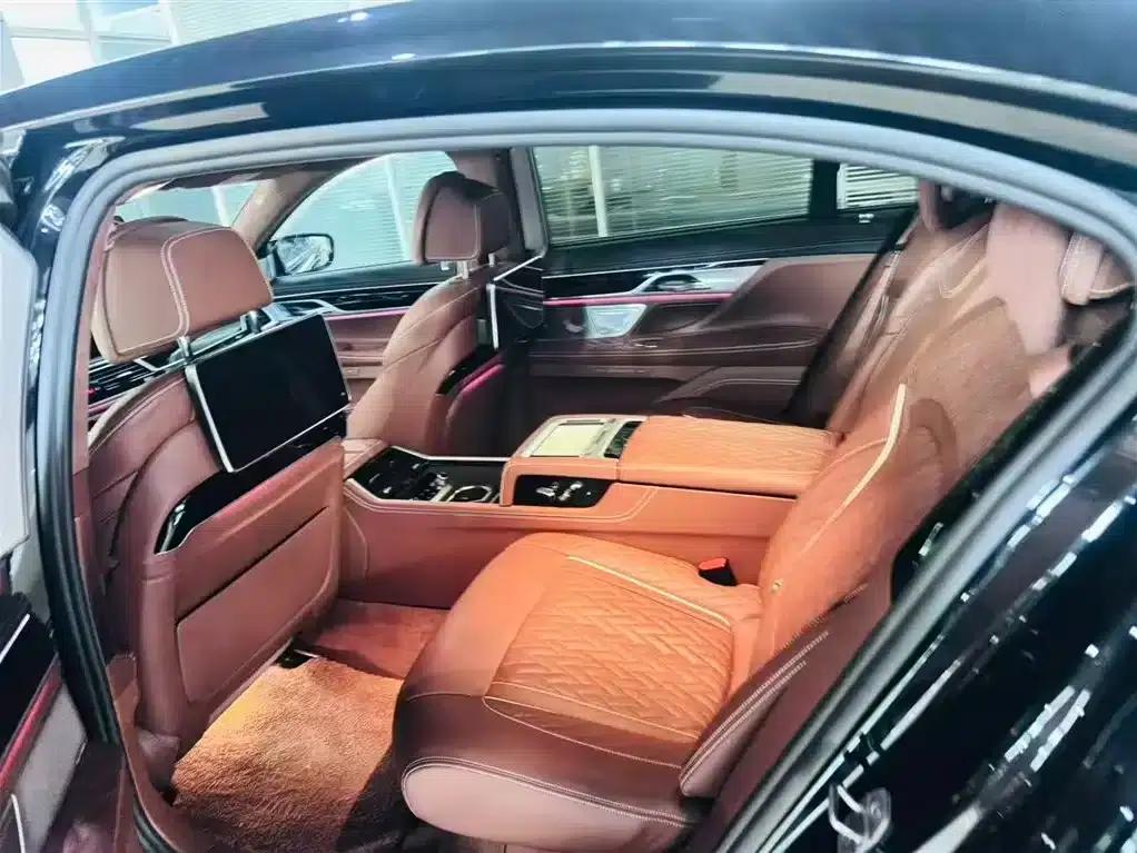 2021 BMW 7 Series 740Li xDrive Executive Luxury Package — миниатюра 7
