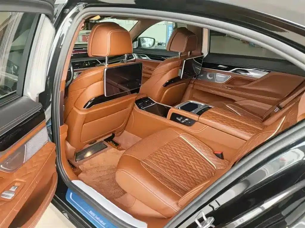 2021 BMW 7 Series 740Li xDrive Executive Luxury Package — миниатюра 8