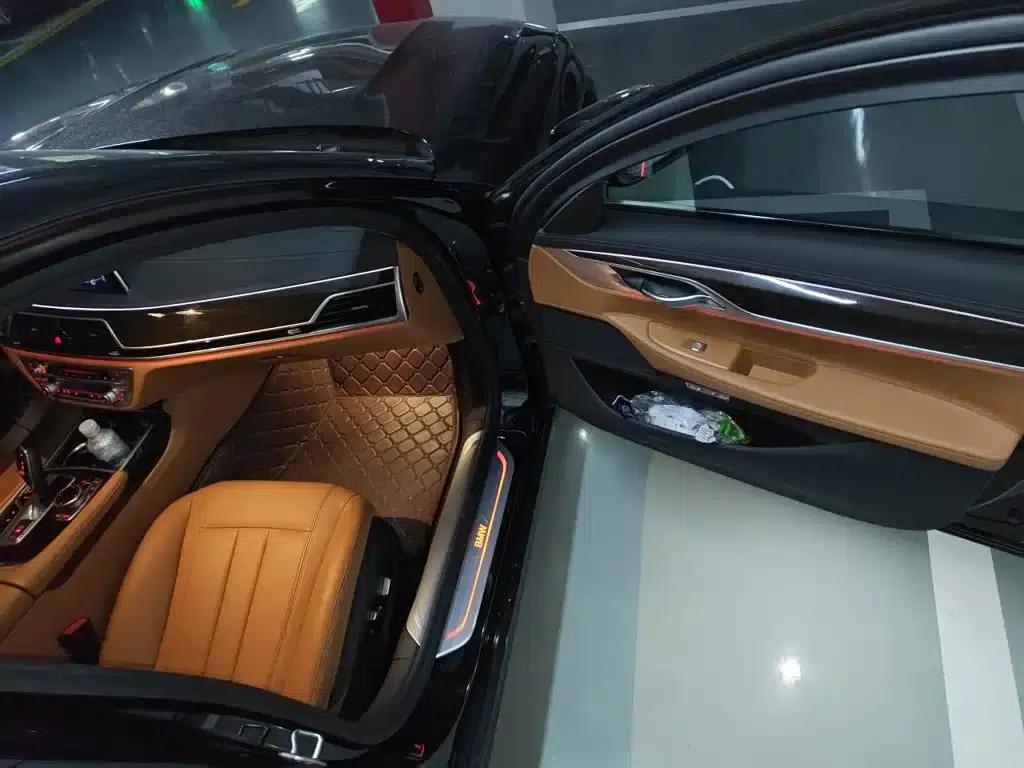 2016 BMW 7 Series 730Li Leading Edition — миниатюра 22