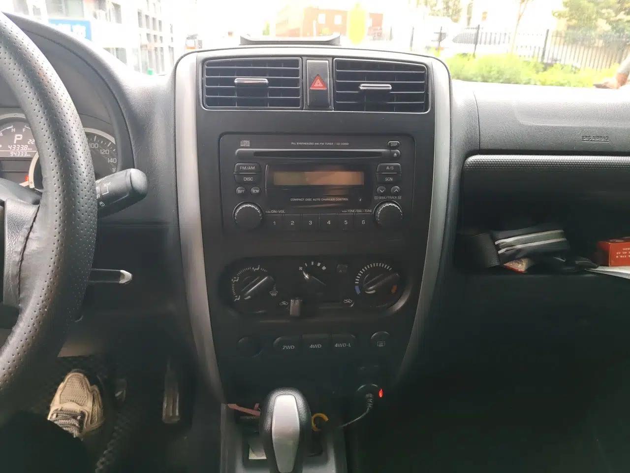 Suzuki Jimny 2015 1.3 AT JLX — миниатюра 13