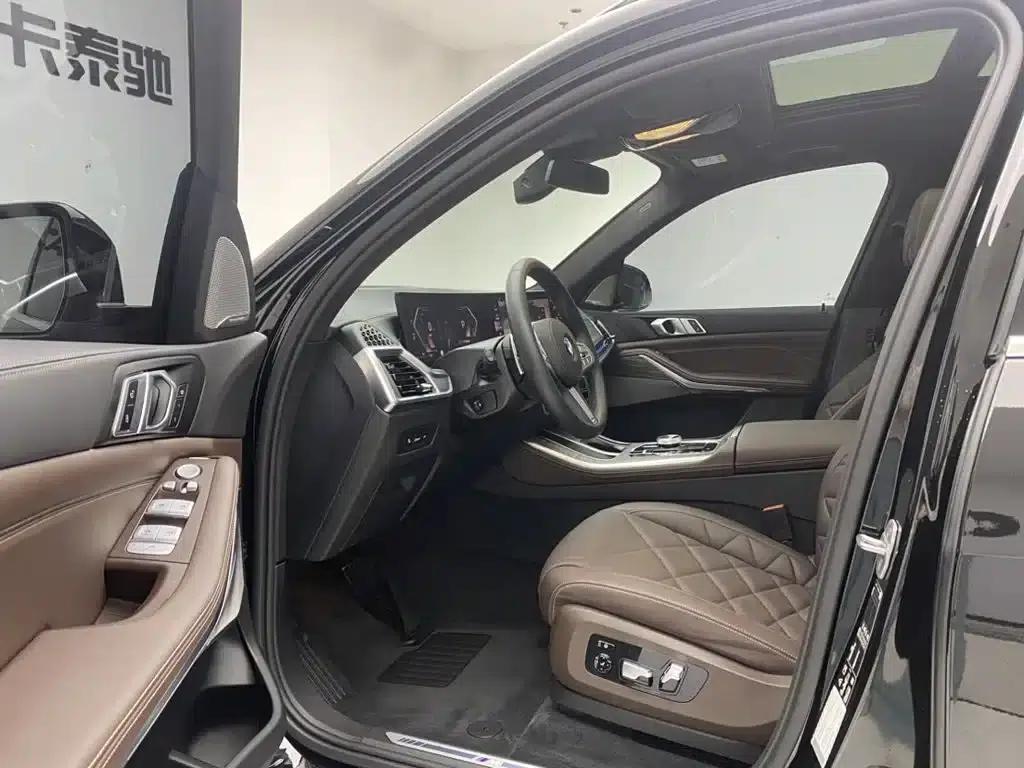 BMW X5 2025 xDrive 40Li M Sport Shadow Edition — миниатюра 19