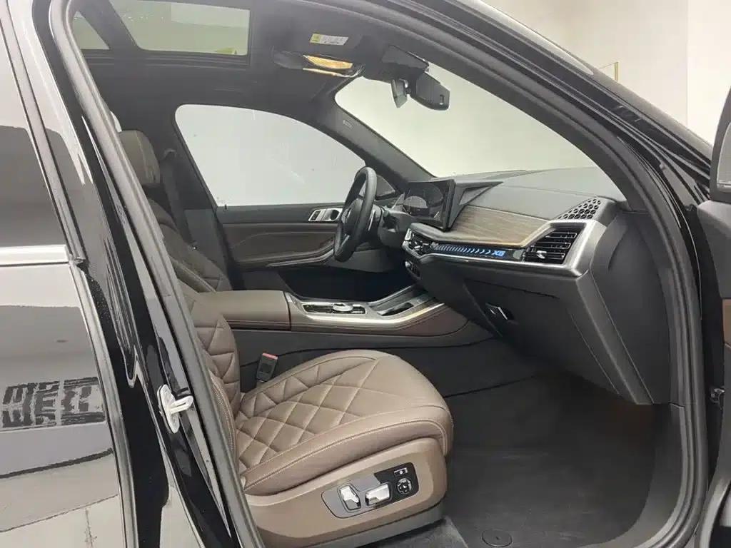 BMW X5 2025 xDrive 40Li M Sport Shadow Edition — миниатюра 20