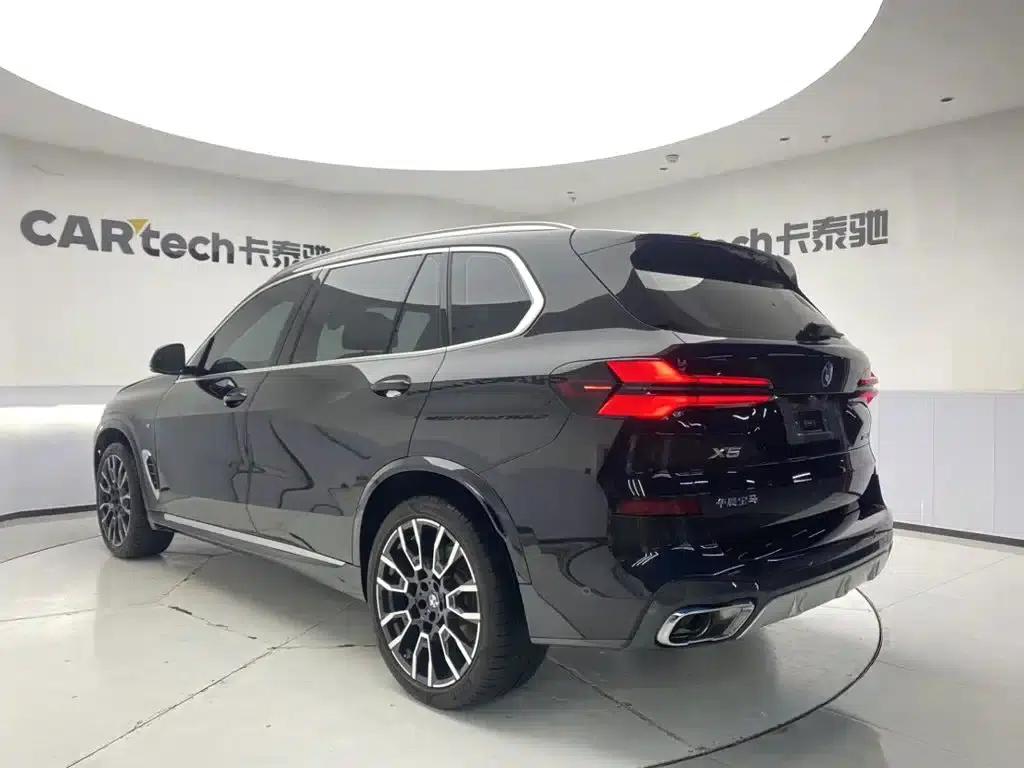 BMW X5 2025 xDrive 40Li M Sport Shadow Edition — миниатюра 7