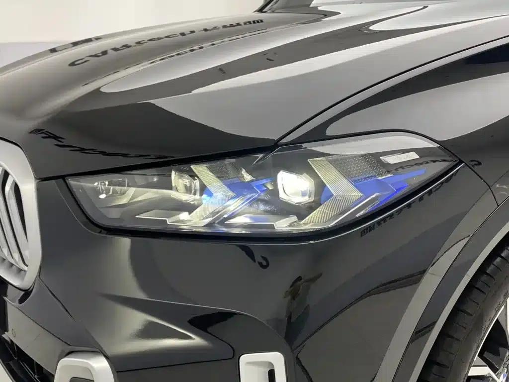 BMW X5 2025 xDrive 40Li M Sport Shadow Edition — миниатюра 9