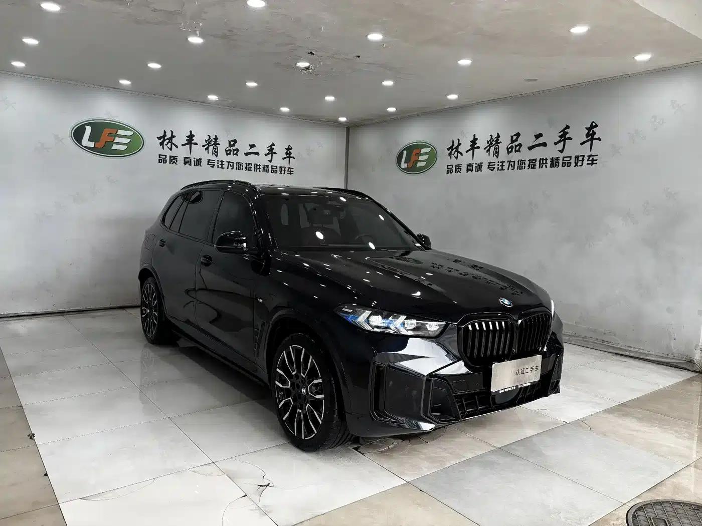 BMW X5 2025 xDrive 40Li M Sport Shadow Edition — миниатюра 3