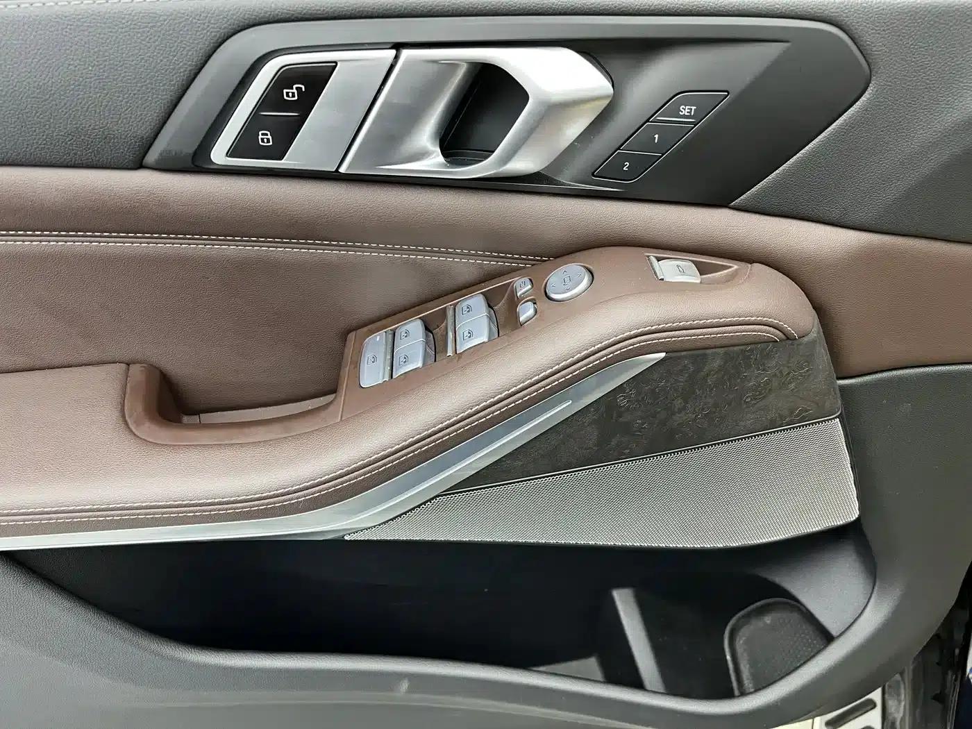BMW X5 2022 Facelift xDrive 30Li M Sport Package — миниатюра 3