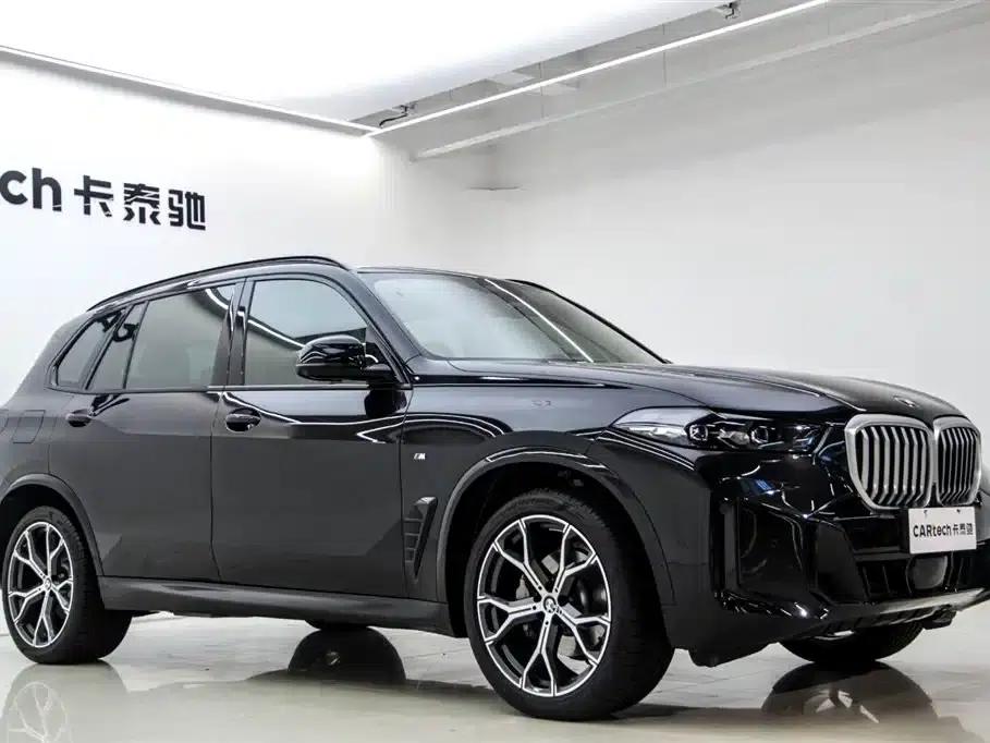 BMW X5 2023 xDrive 30Li M Sport Shadow Edition — миниатюра 31