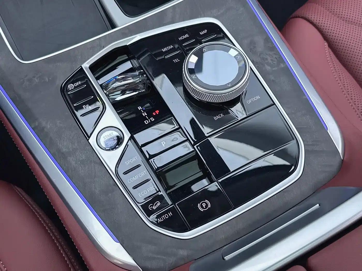 BMW X5 2023 xDrive 30Li Luxury M Sport Package — миниатюра 9