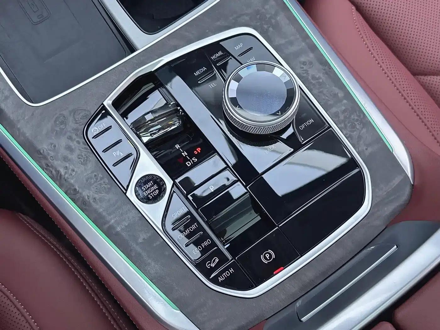 BMW X5 2023 xDrive 30Li M Sport Shadow Edition — миниатюра 6