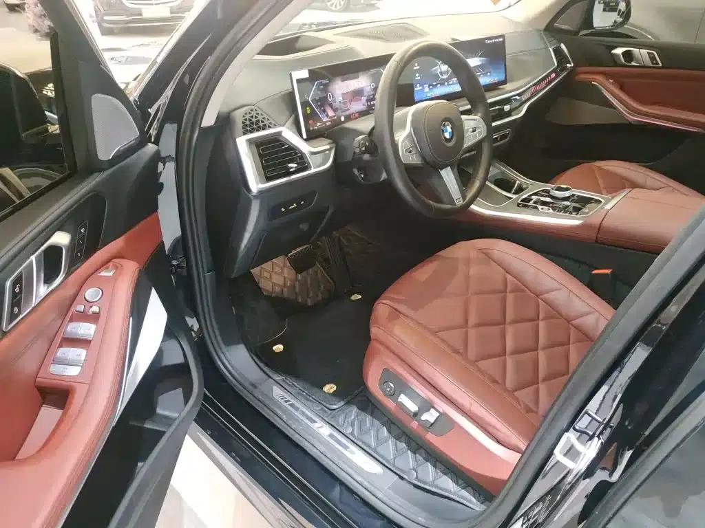 BMW X5 2023 xDrive 30Li M Sport Shadow Edition — миниатюра 16