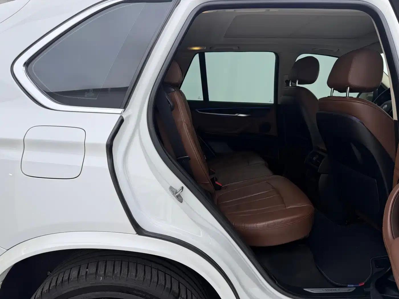 BMW X5 (Imported) 2014 xDrive35i Leading Edition — миниатюра 11