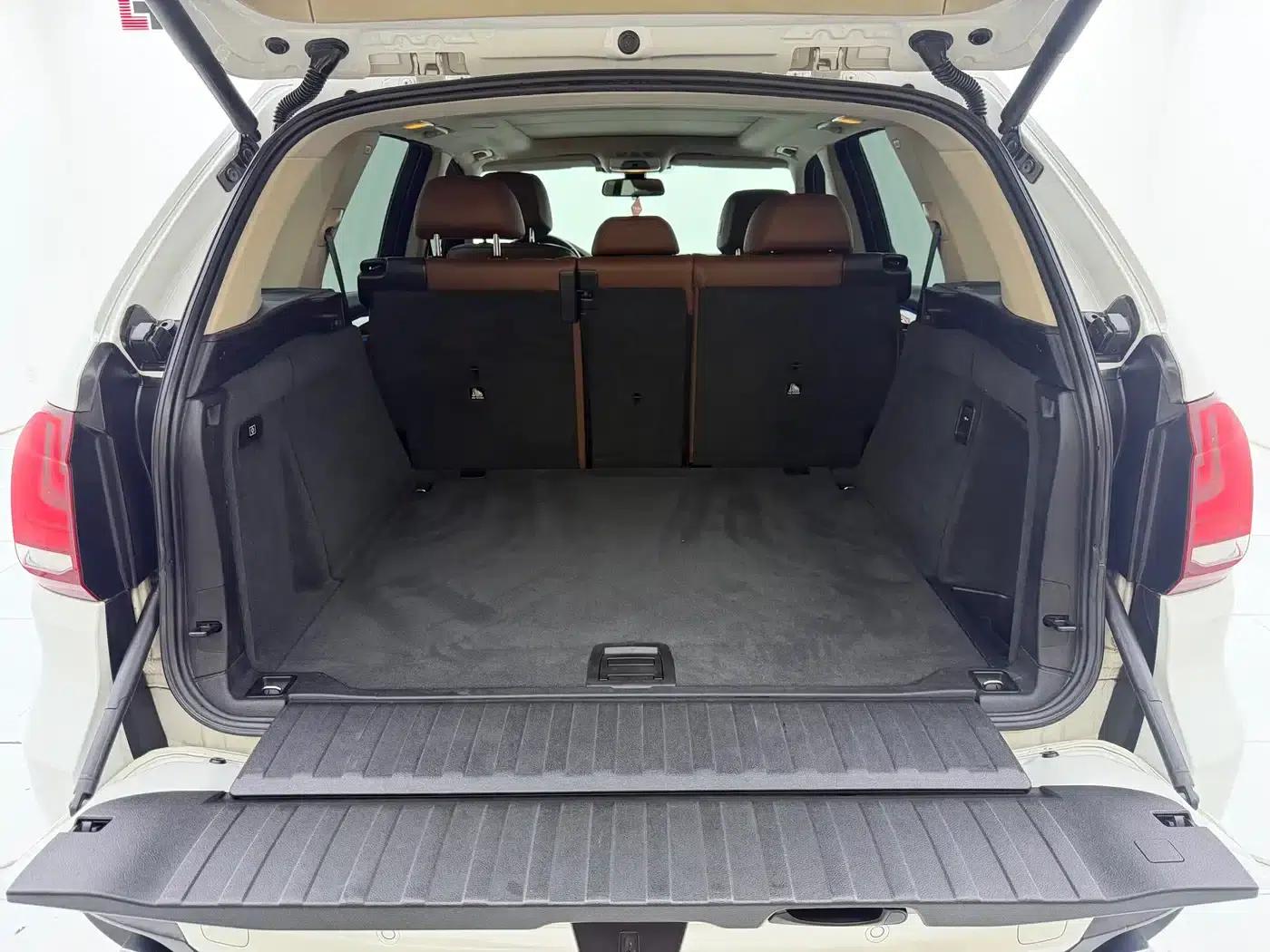 BMW X5 (Imported) 2014 xDrive35i Leading Edition — миниатюра 22
