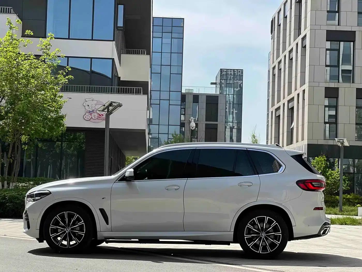 2020 BMW X5 xDrive30i M Sport Package (Imported) — миниатюра 3