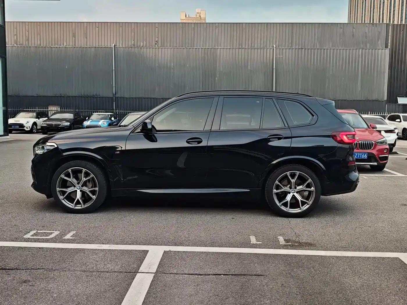 2021 BMW X5 PHEV Imported xDrive45e M Sport Package — миниатюра 8