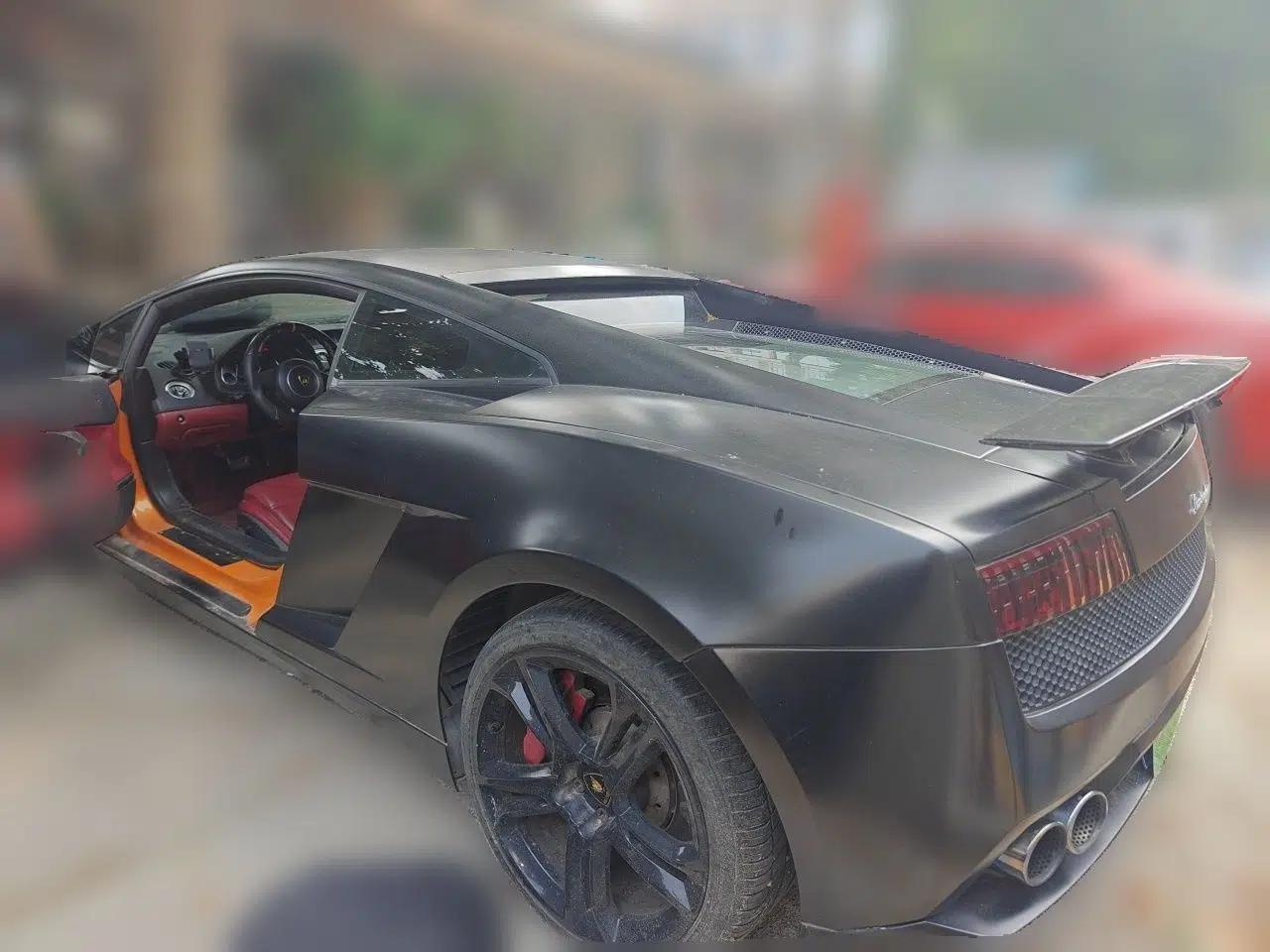 Lamborghini Gallardo 2011 LP 560-4 Bicolor — миниатюра 4