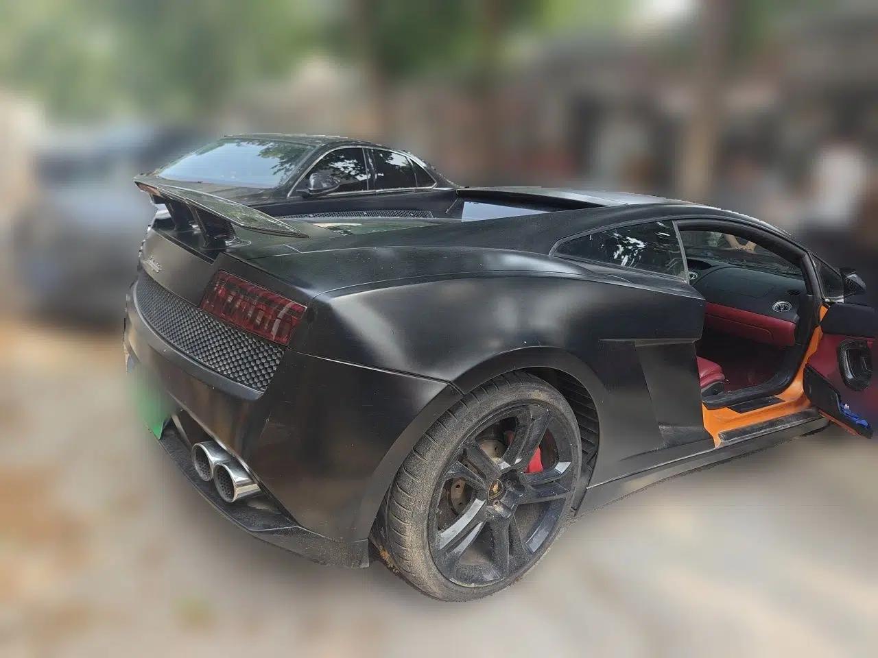 Lamborghini Gallardo 2011 LP 560-4 Bicolor — миниатюра 6